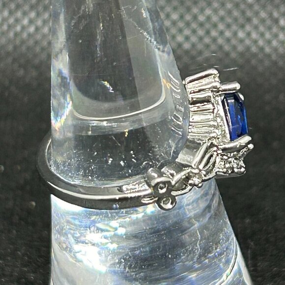 New! Fashion inlaid blue zirconia ring Size 6 - Picture 3 of 4